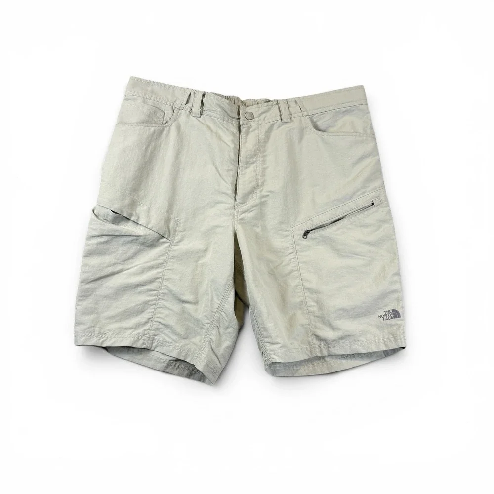 The North Face Shorts Mens Sz M 32  Hiking Outdoor Casual Nylon Flat Front